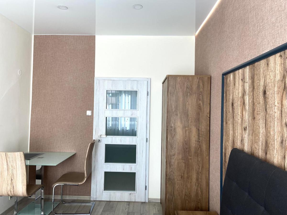 Lokal Apartment Praga Exterior foto